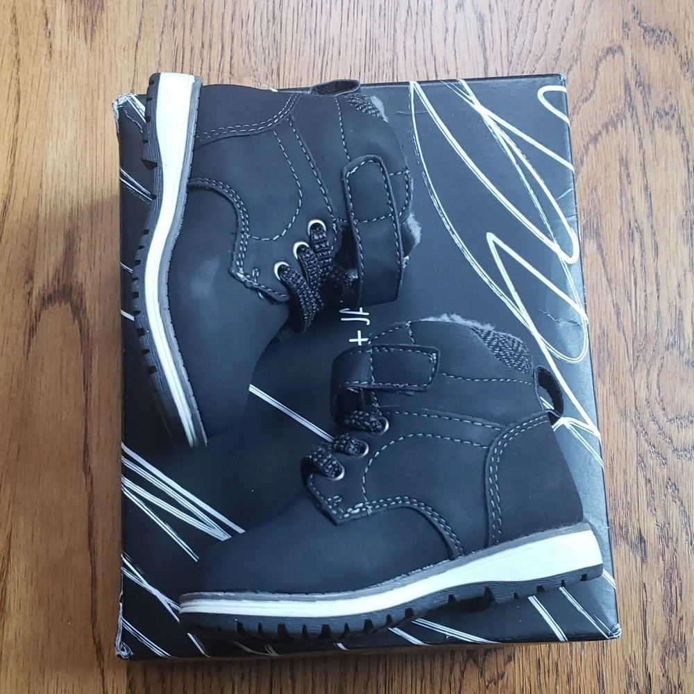 Kids Lil Luke Boot Black Max + Jake Toddler Size 5